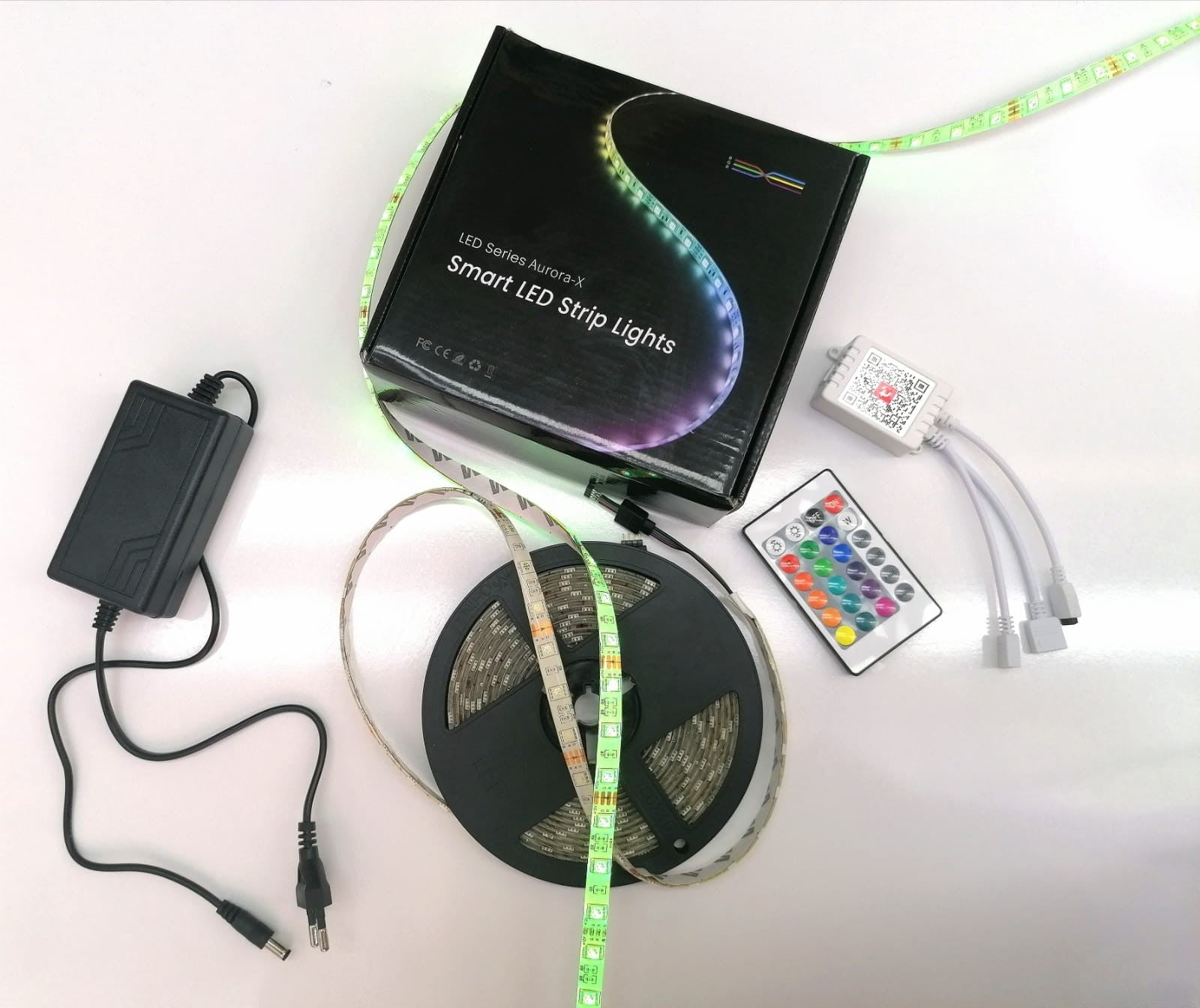 Kit Banda Led Rgb 12V Smart Ip65 5 Metri Alexa & Google Assistant Strips