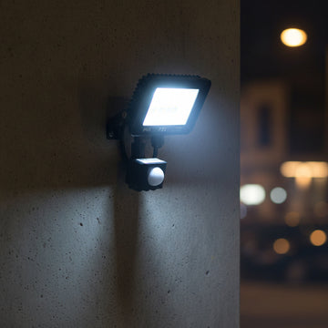 Proiector LED Galaxy 10W IP 65 cu Senzor de Miscare