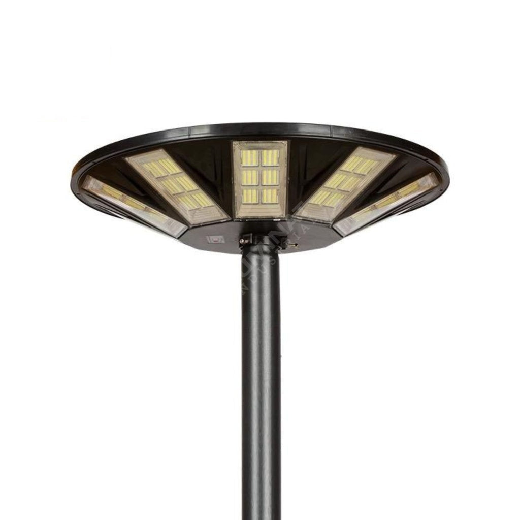 Stalp 3 Metri Echipat Cu Lampa Led 400W Incarcare Solara Si Telecomanda Solar Lamp